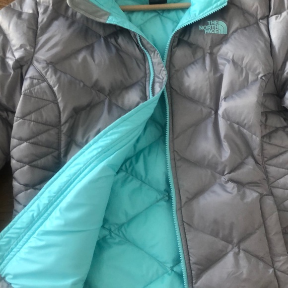 North Face Puffer Jacket - Picture 3 of 5